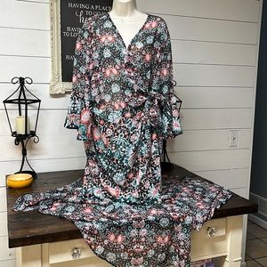 Beautiful swim wear cover up. Like new! From Lane Bryant.